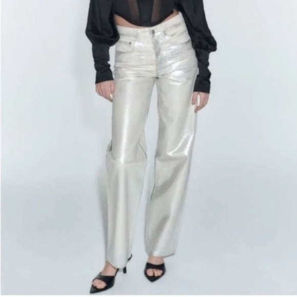 Zara Denim - Zara Metallic Jeans NWOT Womens US 2 Silver The Boy Boy Fit Painted Blogger Fave